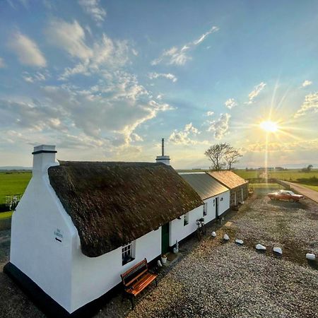 Cissy'S Cottage - Traditional Thatched Cottage, Near To Beach Aghanloo Zewnętrze zdjęcie